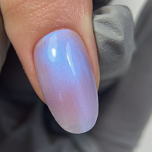 Гель-лак перламутровий холодний бузок Adore Wild Pearls W-05, 8 мл