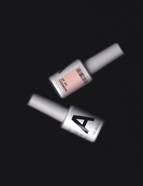 Гель-лак для френчу прозорий рожево-бежевий Adore № F-04 cashmere 12 мл